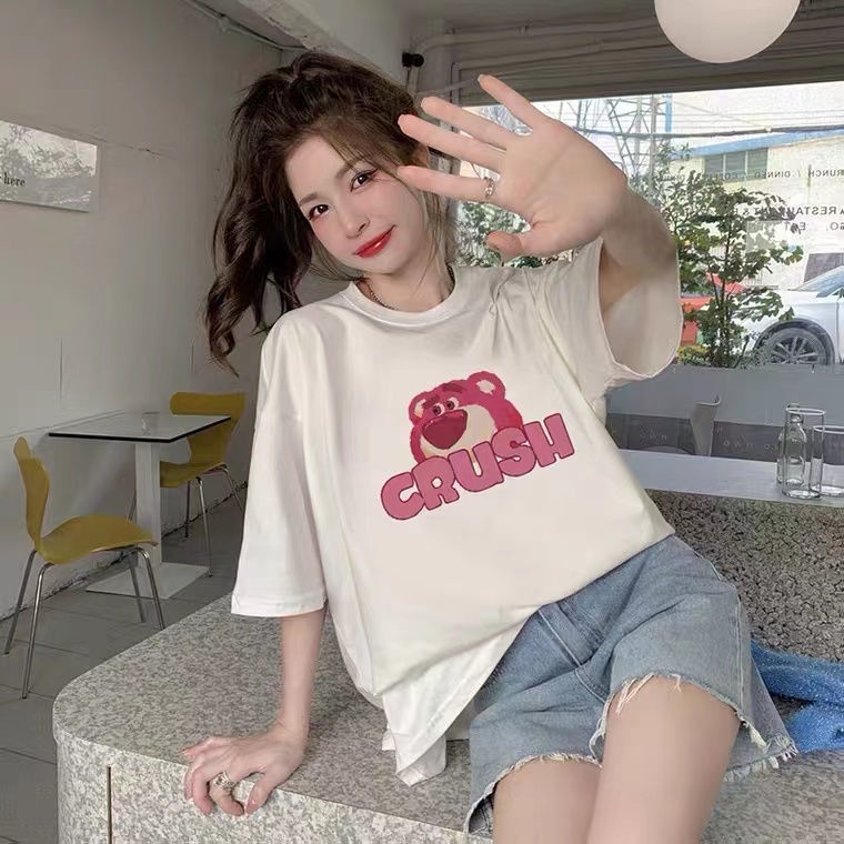 Áo Thun Cotton Tay Lửng Họa Tiết Gấu Và Dâu Tây Dễ Thương Cho Nữ