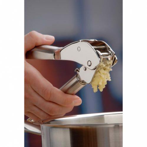 Dụng cụ kẹp ép tỏi, hành, gừng ớt,.. WMF Profi plus bằng thép không gỉ chất lượng cao nhập khẩu Đức