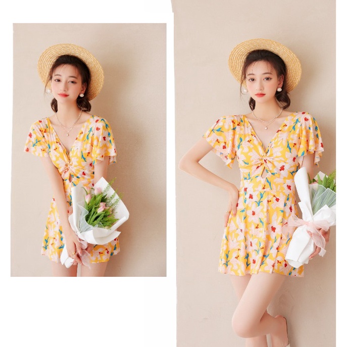 Bộ đồ bơi liền thân dáng váy họa tiết hoa xoắn nơ xinh kín đáo tôn dáng