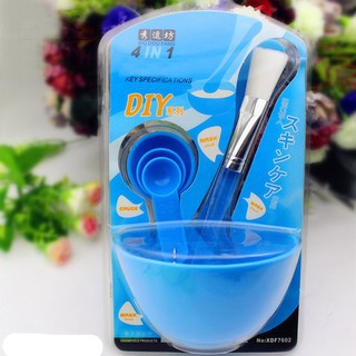 BÁT TRỘN ĐẮP MẶT NẠ CHĂM SÓC DA MẶT