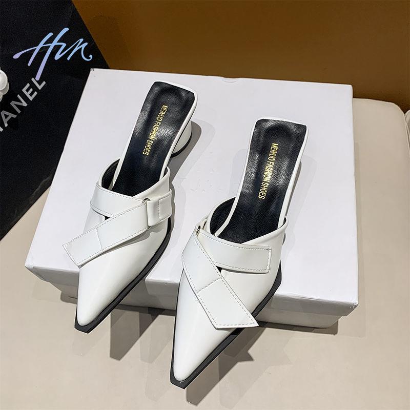 Dép Bít Mũi Nhọn Gót Vừa Dày Dặn Phong Cách Âu Mỹ Mới