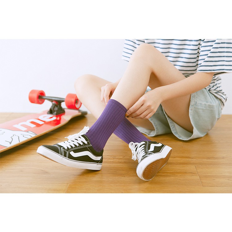 Spot Ladies Socks Hàn Quốc Wenqing dệt kim trơn Cọc tất Giá trị CP cực cao Nam và nữ có thể mang nửa vớ Vớ cuộn retro tất phù hợp vớ vớ bông