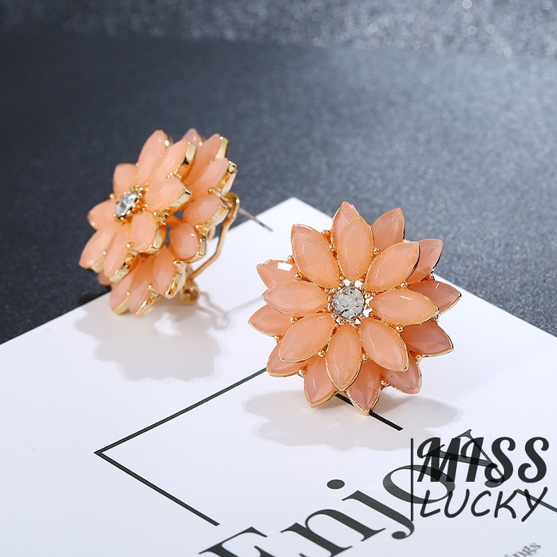 Bông tai đinh tán hình hoa cúc Bohemia sang trọng chất lượng cao