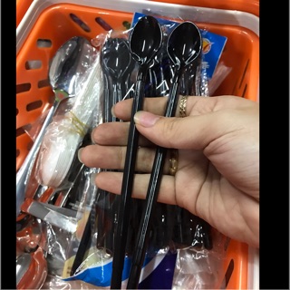 Muỗng nhựa đen combo 20 c giá 27 k