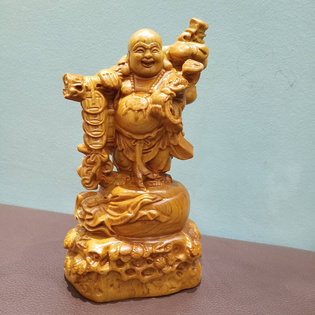 Tượng Phật Di Lặc Để Xe Ô Tô Gỗ Bách Xanh