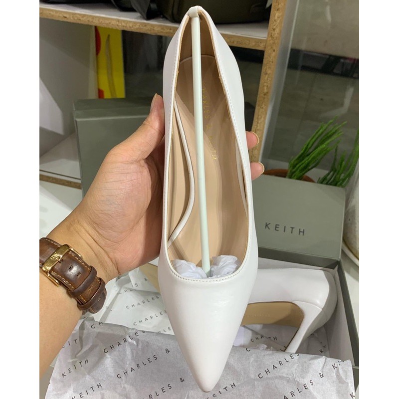 Giày gót nhọn ck