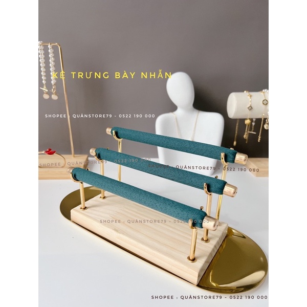 Kệ trưng bày nhẫn sang trọng