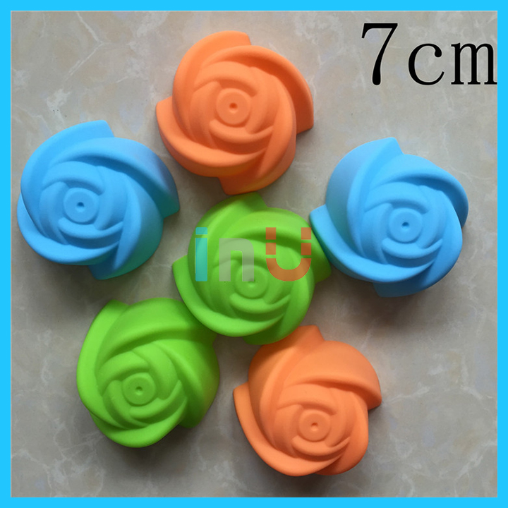 HCM - Combo 5 khuôn silicon cupcake hoa hồng size to 7cm nướng bánh bông lan
