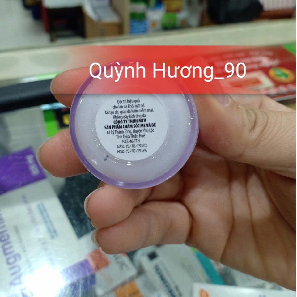 Kem dưỡng ẩm VASELINE family 15g