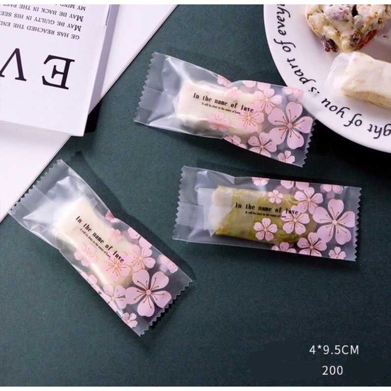 Túi kẹo Nougat mẫu hoa đào 200c