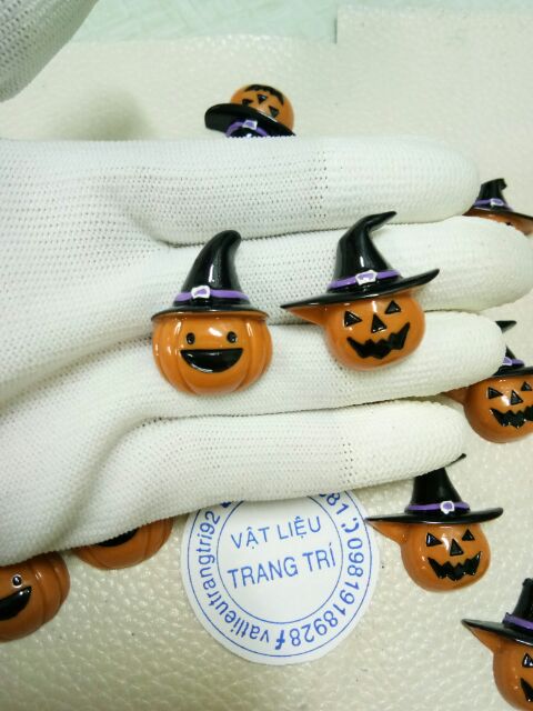 Trái bí ngô phù thủy halloween phụ kiện trang trí charm slime