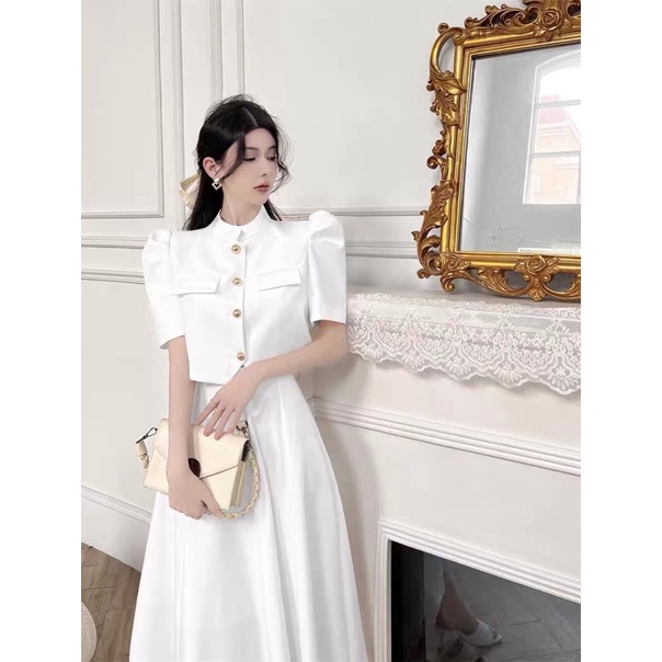 Set tiểu thư sang chảnh áo croptop cổ trụ tay bồng phối cúc đồng mạ vàng chân váy xoè dáng dài