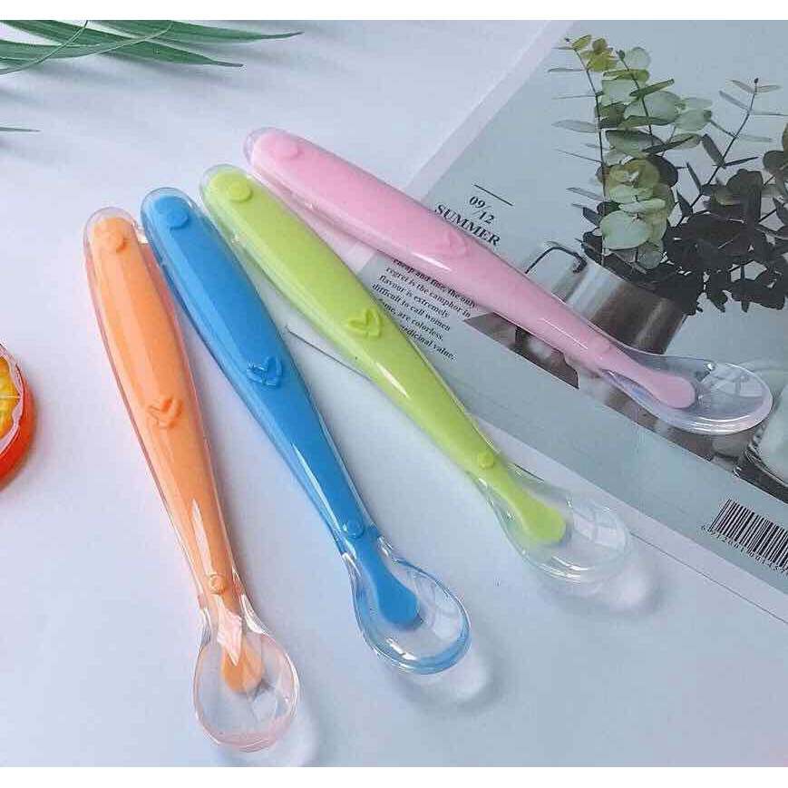 Thìa ăn dặm Silicon cán dài siêu mềm an toàn cho bé Shop Bé TiTi