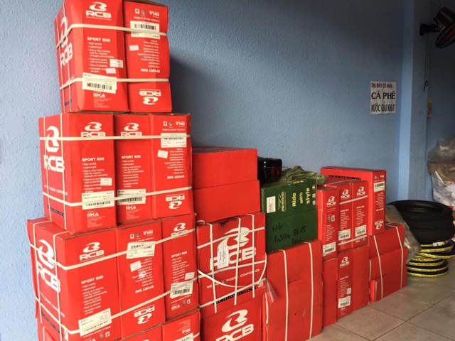 Mâm RCB 6 cây Sonic 150R chính hãng size 1.6 1.6 " gắn như zin "