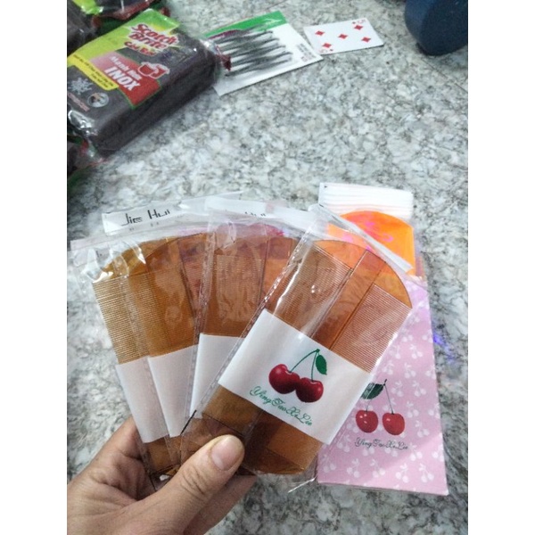 Lược dày chải chí hàng chuẩn loại 1.