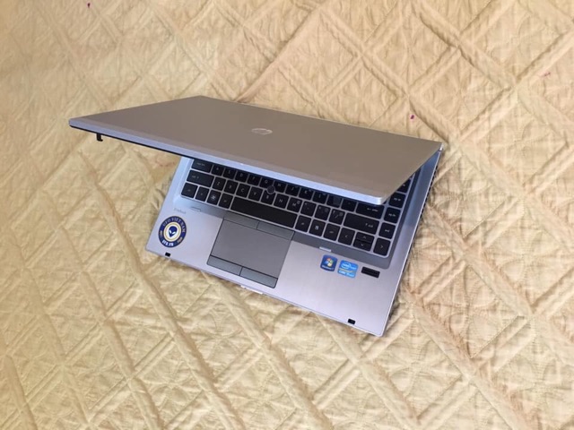 Laptop HP 8460 vỏ nhôm sang trọng thời trang văn phòng đẹp tinh tế | WebRaoVat - webraovat.net.vn