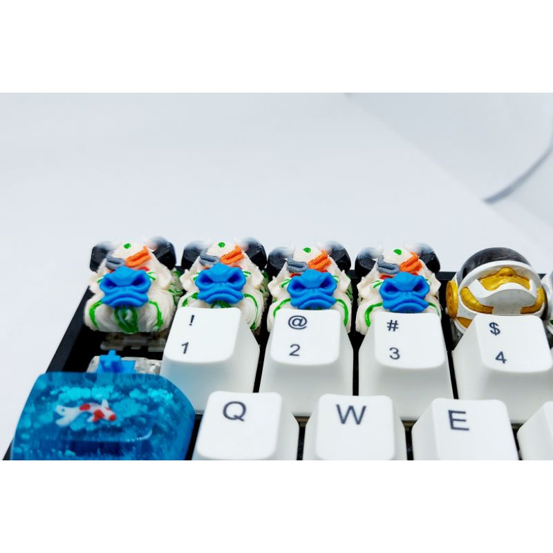 Keycap bò bull clone màu trắng xanh dạ quang trang trí bàn phím cơ