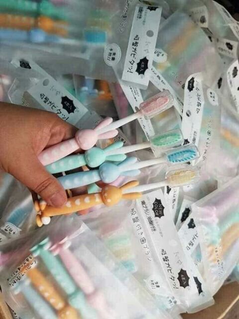 Sét 4  Cây bàn chải đánh răng cho bé