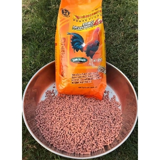 Cám Thunderbird Stag 4+ dành cho gà đá (1kg).