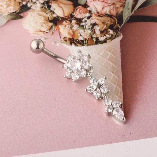 khuyên rốn bông hoa sao đính kim