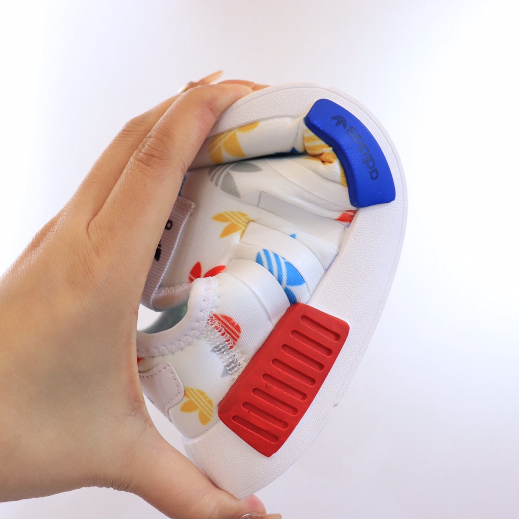 Giày Thể Thao Chống Trượt Màu Trắng Nmd Thời Trang Cho Bé