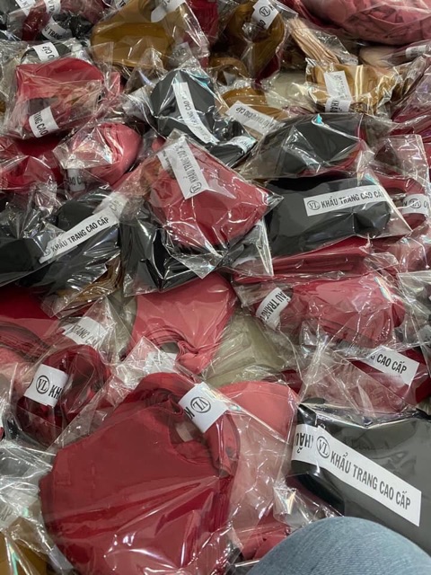 Khẩu trang vải kiểu Hàn Quốc tái sử dụng nhiều lần, chất liệu mềm mại | BigBuy360 - bigbuy360.vn