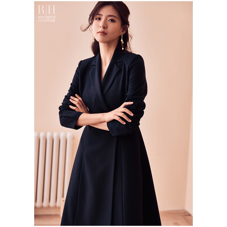 Đầm vest trơn tối giản đấp chéo dáng xòe rộng