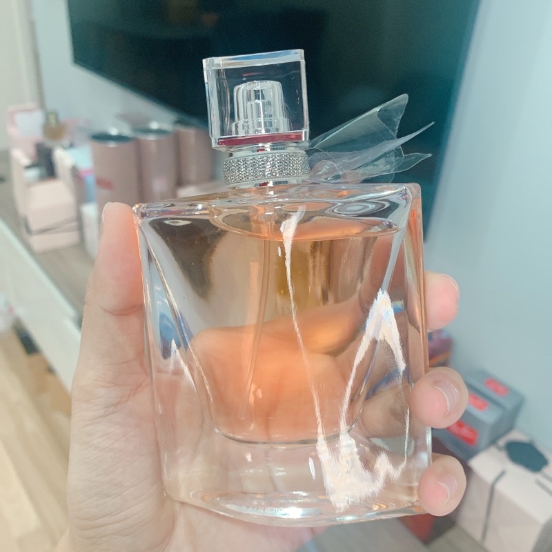 Nước hoa ngọt ngào quyến rũ