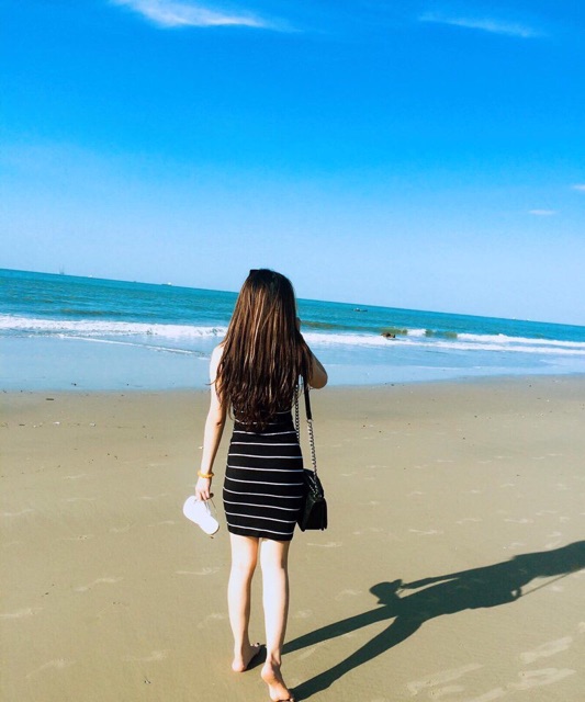 Váy Body 2 Dây Xẻ Đùi Kẻ Ngang (Hàng VNXK) | BigBuy360 - bigbuy360.vn