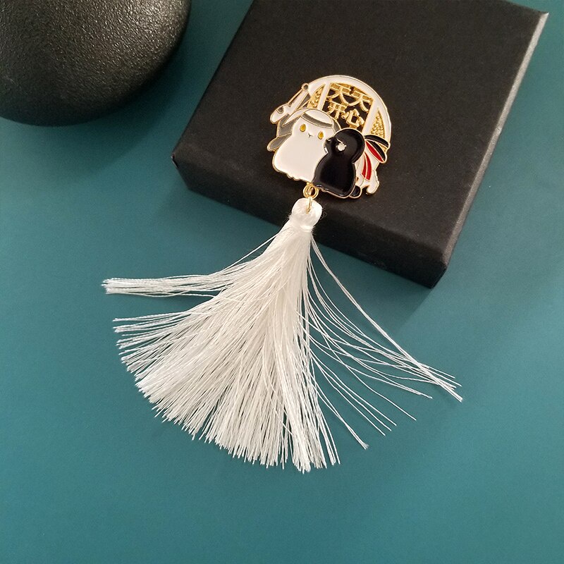 Ghim cài áo hình chú thỏ Ninja phối tua rua thời trang vintage độc đáo