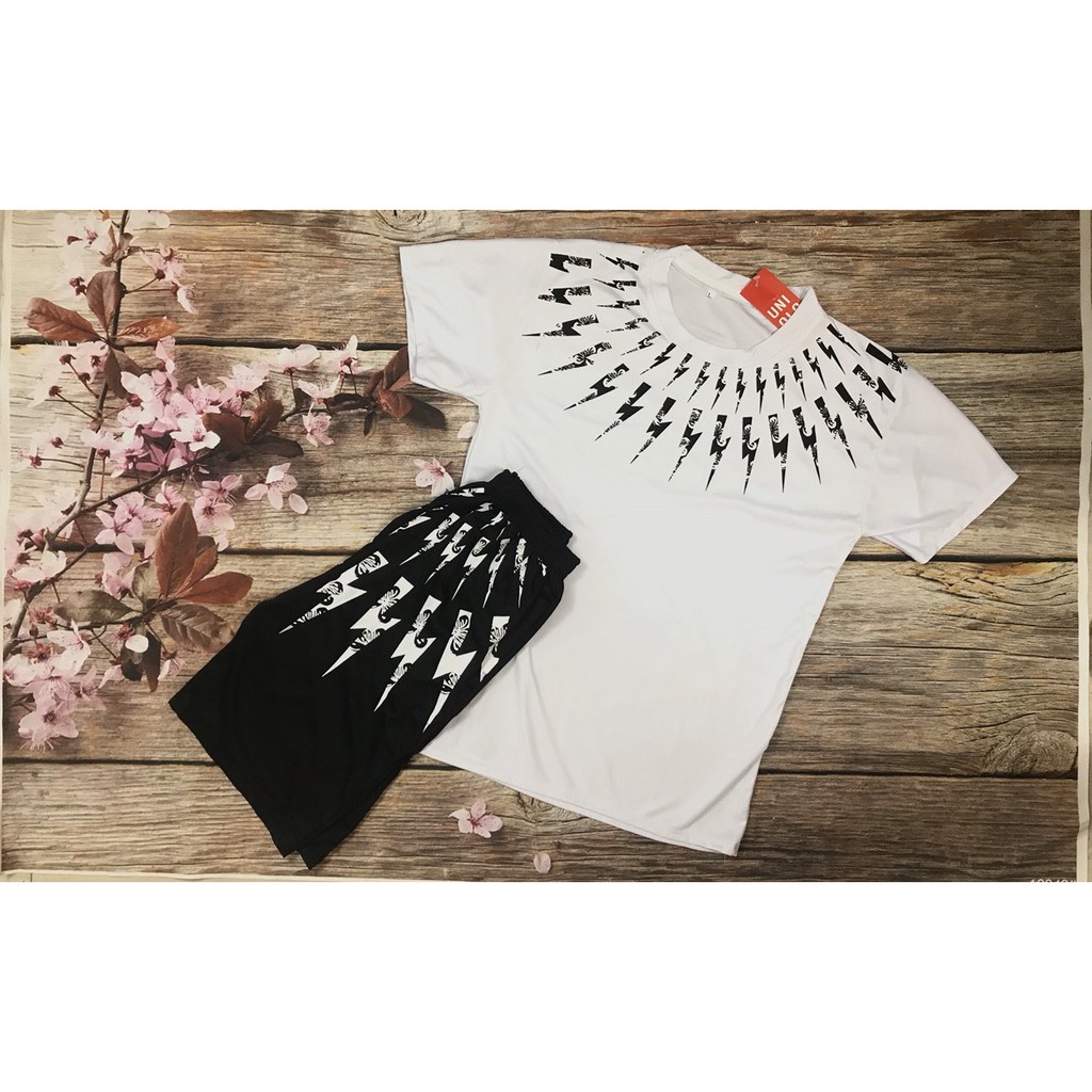 Bộ Thể Thao Nam Bộ Hè Nam In Hình tia sét trước ngực - BN01 - Xưởng May Trung Kiên