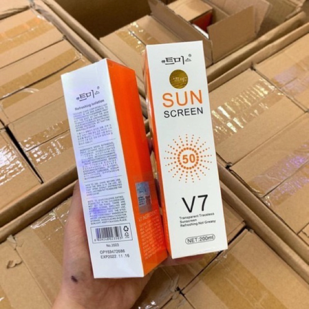 XỊT CHỐNG NẮNG V7 SUN SCREEN 200ml