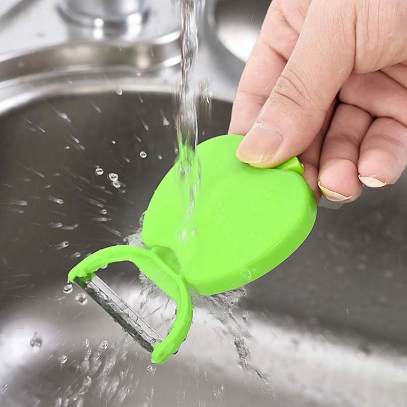 Dao gọt vỏ táo gấp gọn tiện lợi