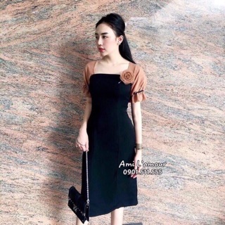 VÁY ĐEN  CỔ VUÔNG TIỂU THƯ kèm hoa cài