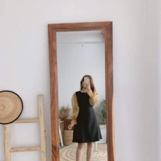 ĐẦM RETRO ĐEN PHỐI TAY VOAN NUDE