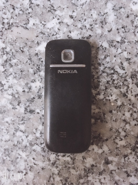 Nokia 2700