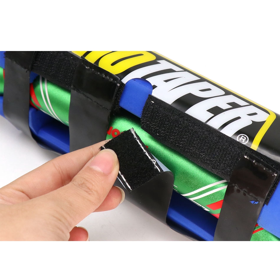 Tay Nắm Bảo Vệ Ngực Màu Đen Cho Tay Lái Xe Mô Tô