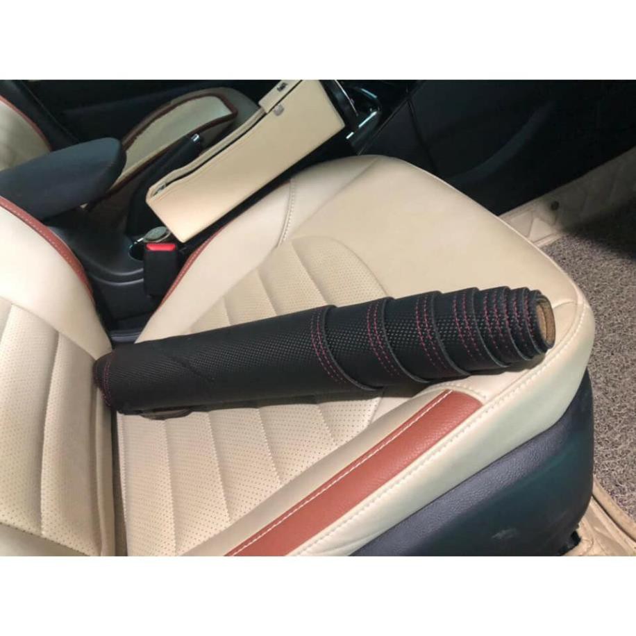 Thảm Taplo Da Ford Focus 2009 - 2021 Da Carbon có chống trượt