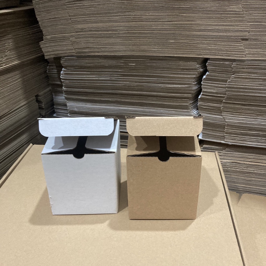 Hộp carton đáy gài nắp đậy size 9x9x10cm bộ 20 hộp carton