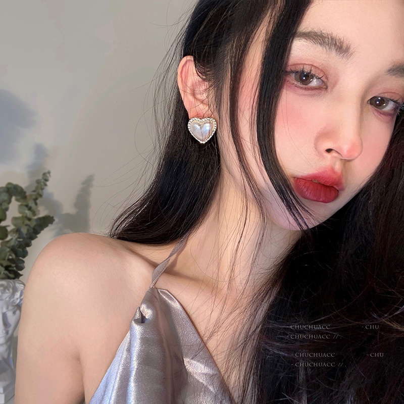 Bông Tai Đính Ngọc Trai Phong Cách Hàn Quốc Dễ Phối Đồ Cho Nữ