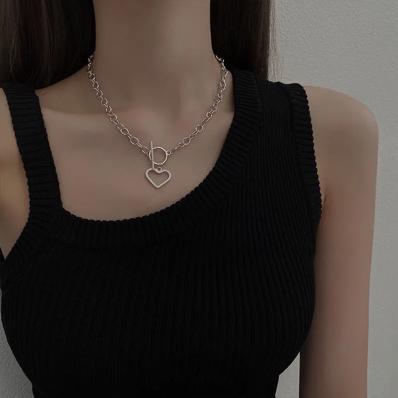 Vòng cổ Mạ Bạc Dày Mặt Hình Trái Tim Rỗng Phong Cách Punk Đường Phố Cho Nữ