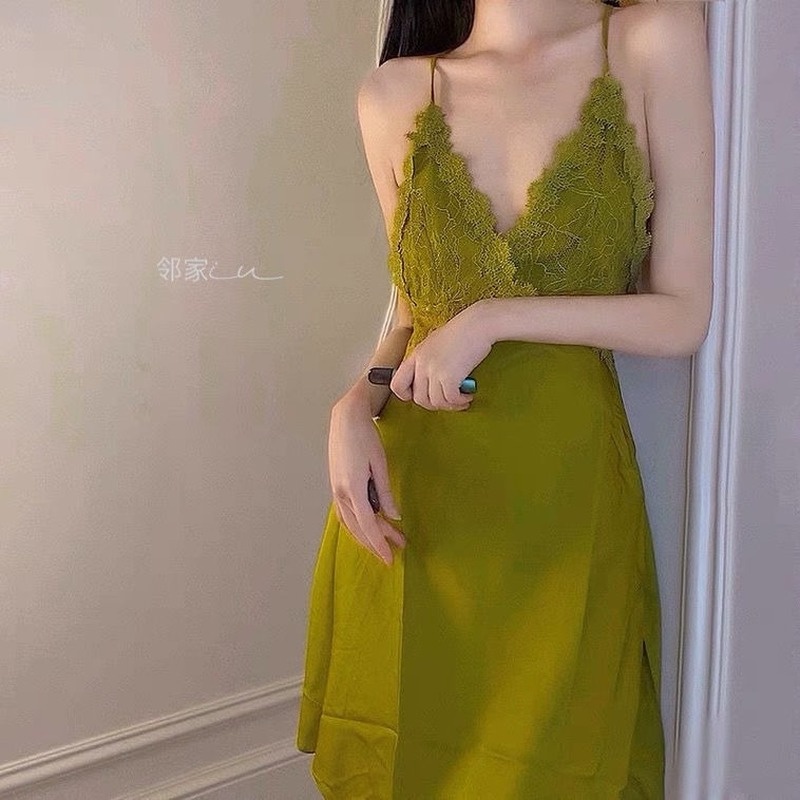 Đầm Ngủ Hai Dây Cổ Chữ V Khoét Sâu Lưng Bằng Lụa Lạnh Có Đệm Ngực Gợi Cảm Cho Nữ