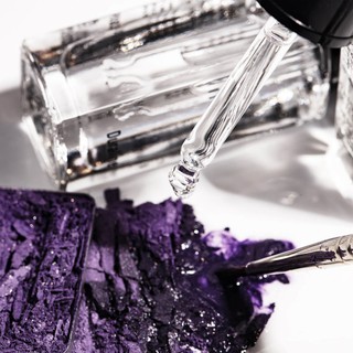 TINH DẦU MAKE UP INGLOT DURALINE