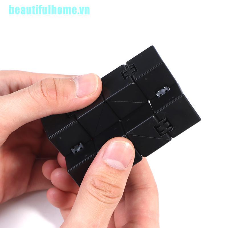 Khối Rubik Siêu Giảm Căng Thẳng