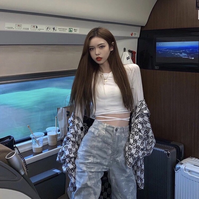 Áo croptop tay dài màu trơn quyến rũ