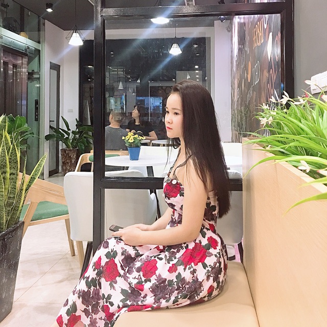 Váy hoa hồng