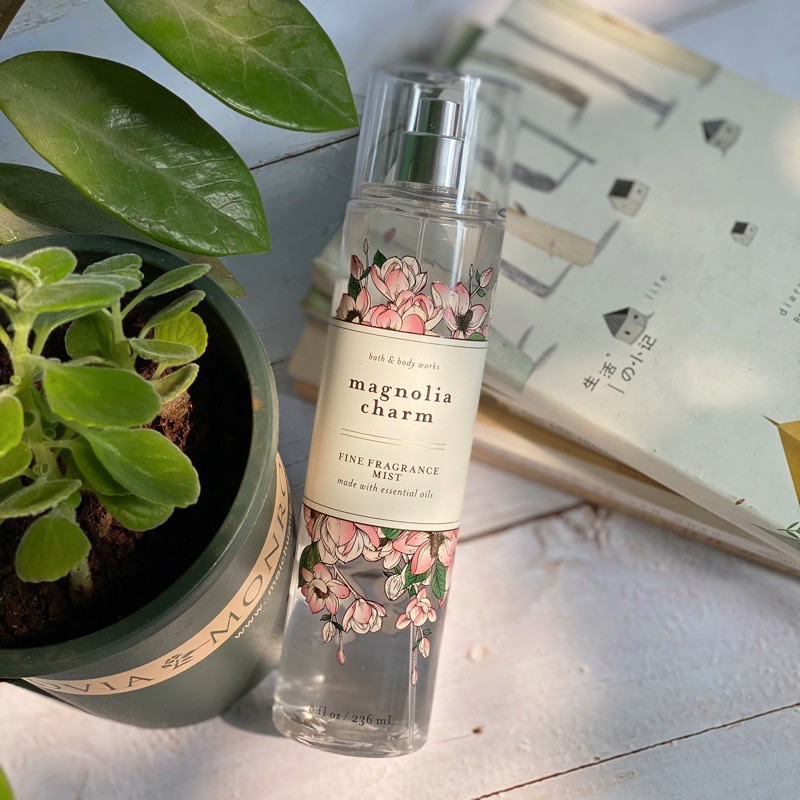 🤎 𝐁𝐨𝐝𝐲𝐦𝐢𝐬𝐭𝐯𝐧 - Xịt Thơm Magnolia Charm Bath and Body Works 🤎 | Thế Giới Skin Care