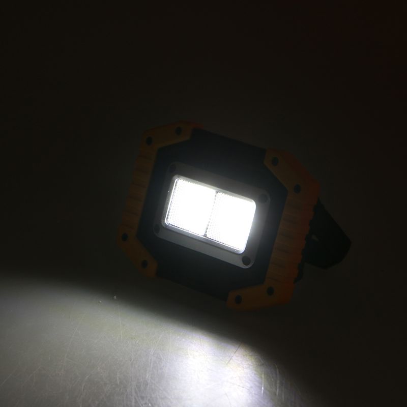 Đèn LED COB 2 bóng tiện dụng khi đi cắm trại | BigBuy360 - bigbuy360.vn