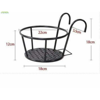 Giỏ sắt tròn treo chậu hoa ban công