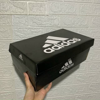 Hộp Giày Adidas